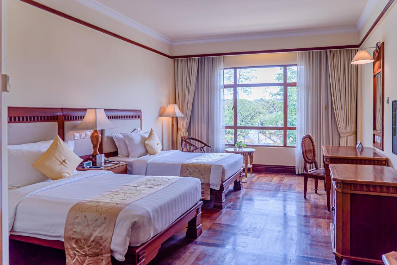 Deluxe Twin City View - Free 15minutes foot massage